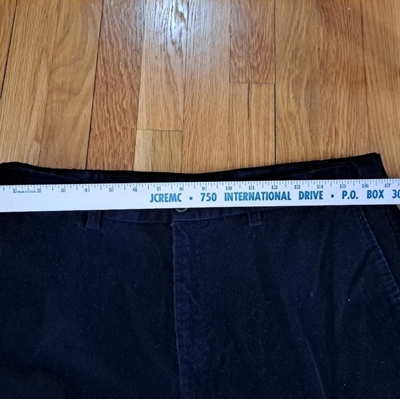Haggar Men's Corduroy Pants Size 36x29 Black 4 Pockets Pleated Cotton Office - Picture 8 of 8